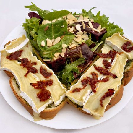baked brie sandwich